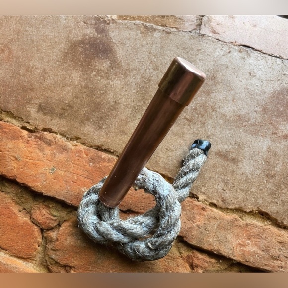 NEW Hunter’s Pink Bugout Fire Starter - Picture 4 of 5